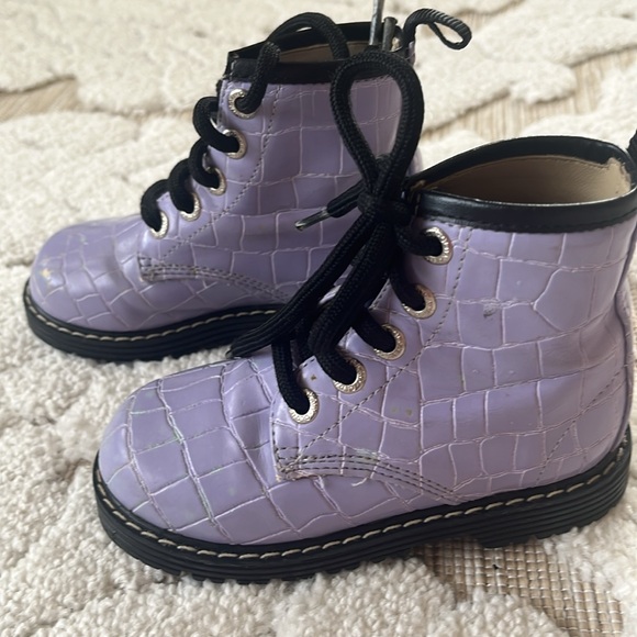 Purple boots - Picture 5 of 9